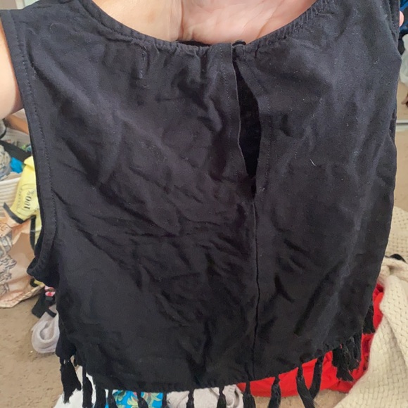 crop top - Picture 2 of 2